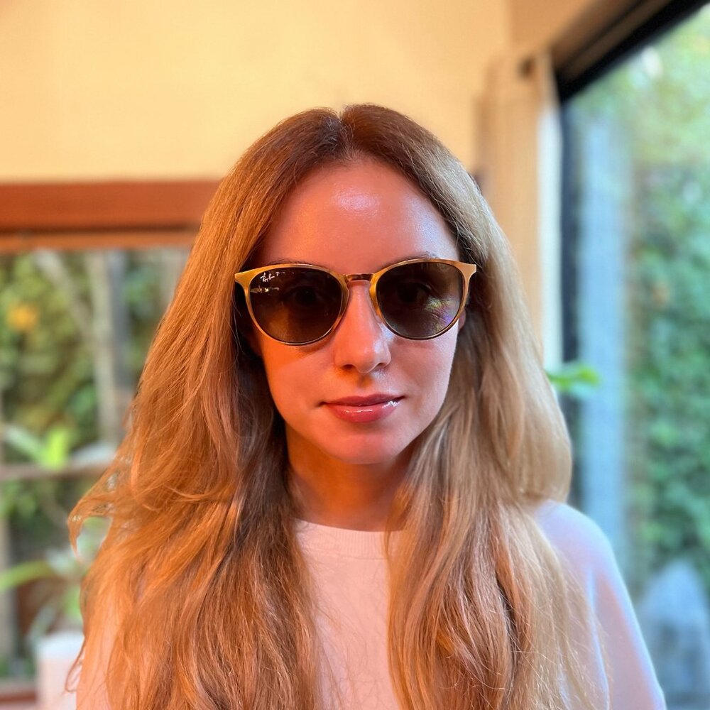 NEW! Ray-Ban Wayfarer Metal Gold Frame NWOT - Picture 2 of 6